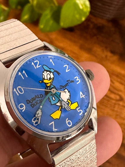 Disney Analog Manual Women Rare Retro Donald Duck Watch (Hand-Wound) Vintage