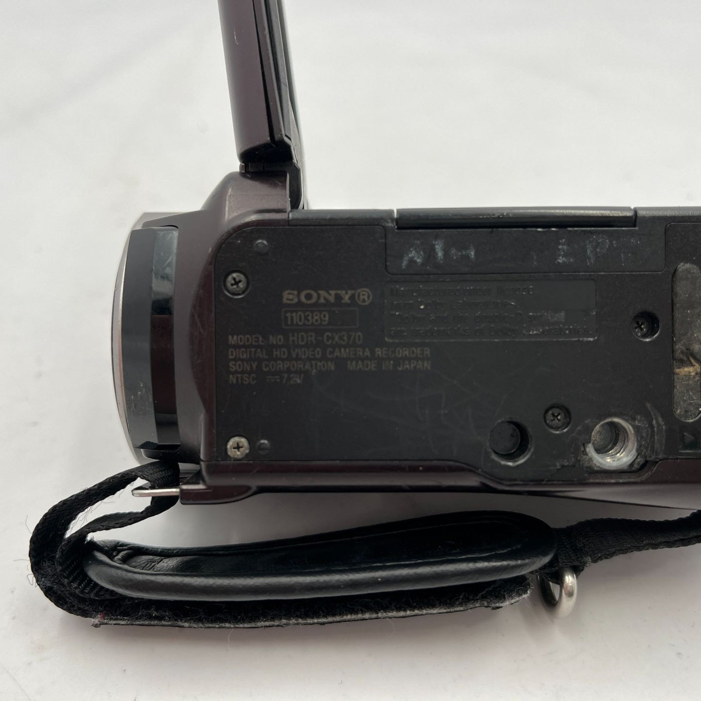 Used SONY HDR-CX370V digital video camera (not tested).