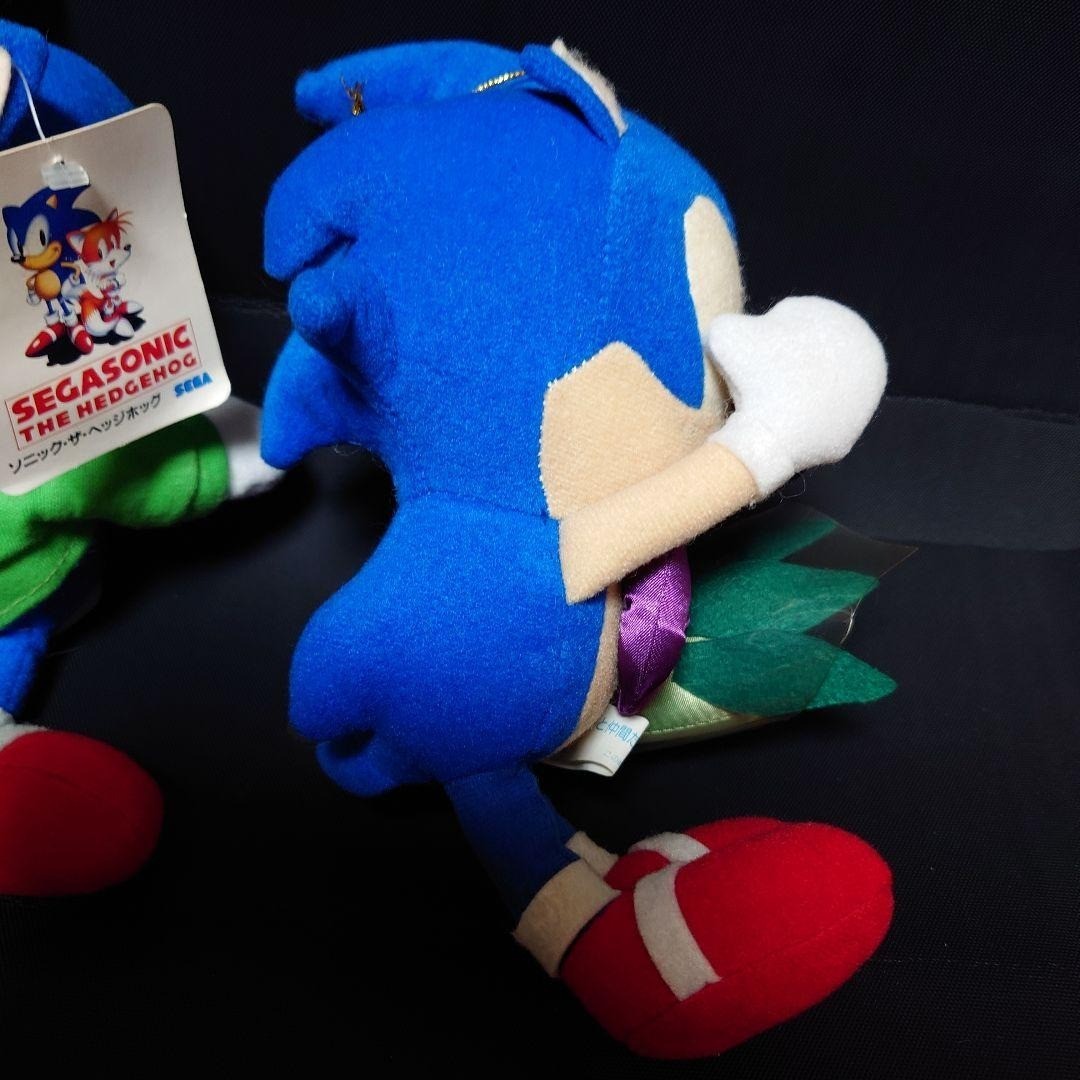 Extremely rare Sonic SEGA plush toy with Sonic and friends dressed up, flower bo