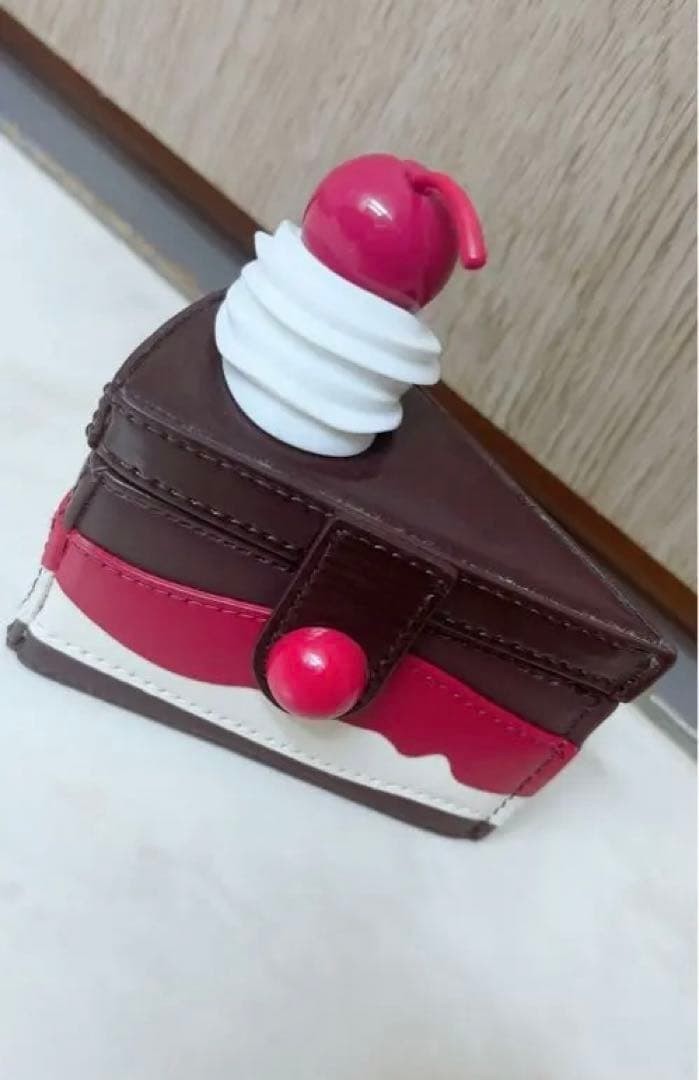 AS-IS Kate Spade Cherry Cake Ma Cherie Coin Purse Cake Cherries Pouch