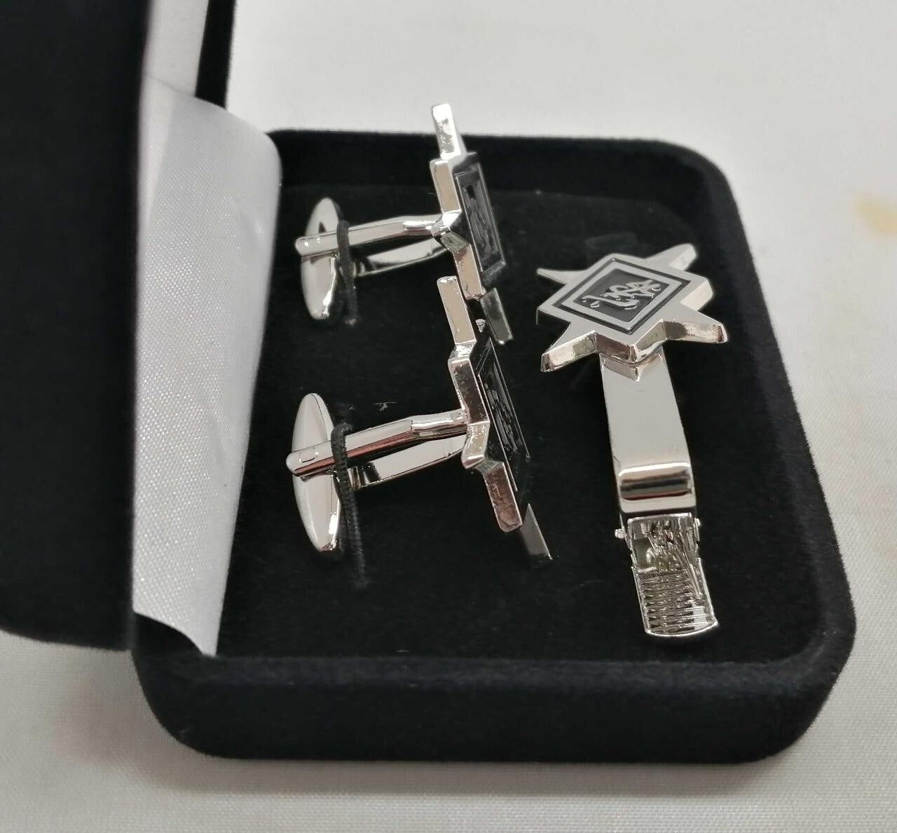 tie pin cufflinks
