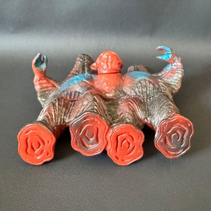 Popy Ultraman Kaiju Pester Soft vinyl Figure Kingsaurus series Rare Item