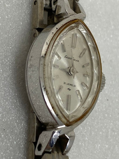SEIKO 21 Jewels Hand-Wound Ladies Watch - Working Condition