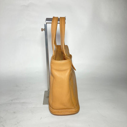 Coach 9303 Bleecker light brown beige leather shoulder bag bucket bag ...