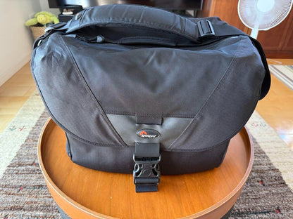 Lowepro Stealth Reporter 650 AW Camera Bag, Large, Multi-Compartment, Black