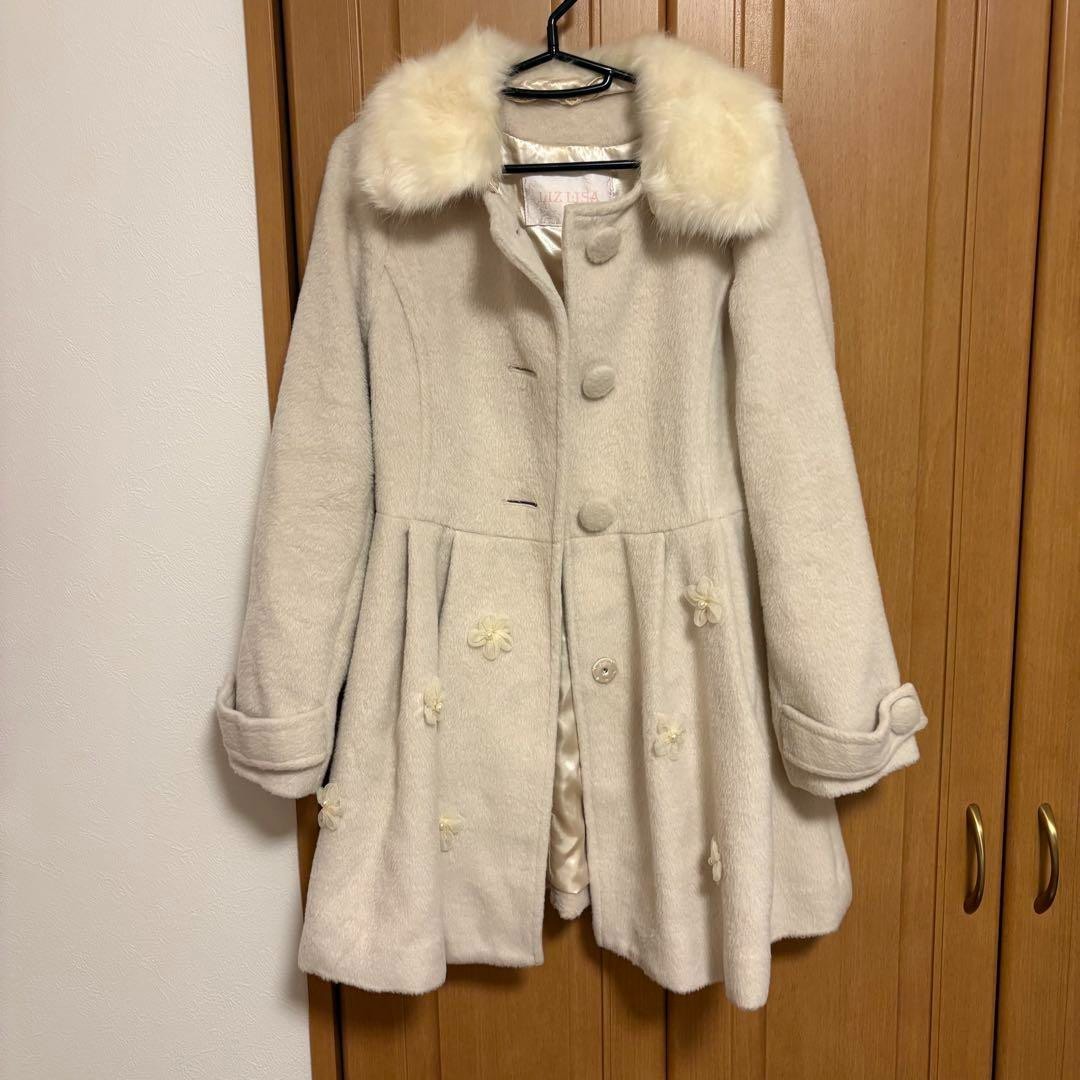 LIZ LISA Creamy White Long Coat 3Dflower