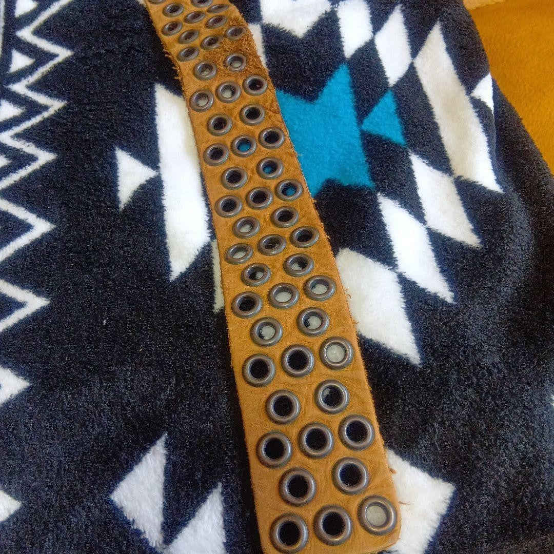 Diesel Men Old Leather Belt Studs 90S Grunge Y2K Perforated Design Luxury Sleek