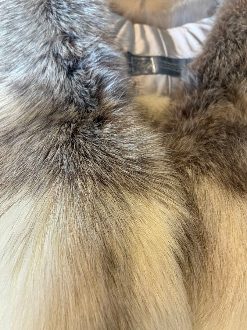 SAGA Gray & White Fur Stole with Embroidery - Excellent Condition