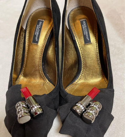 Rare Dolce & Gabbana Suede Pumps with Lipstick Accent - Size 35
