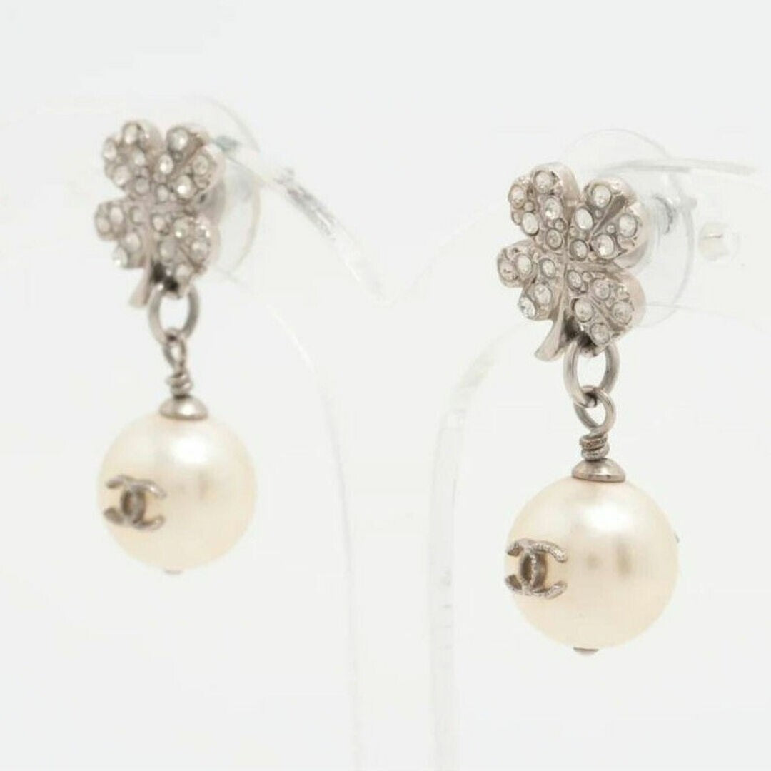 CHANEL CC Logos Rhinestone Pearl Clover Dangle Earrings Silver Tone 14B w/Box