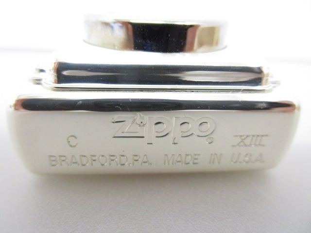 Zippo Limited Edition Tokyo Yomiuri Giants with Watch Unused