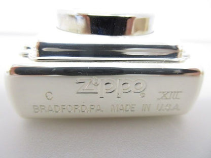 Zippo Limited Edition Tokyo Yomiuri Giants with Watch Unused