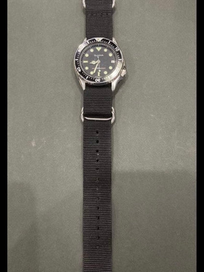 Bulova Wrist Watch Diver w/NATO Strap Vintage Used Waterproof Working Rare JAPAN
