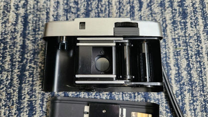 OLYMPUS PEN EE Compact Film Camera