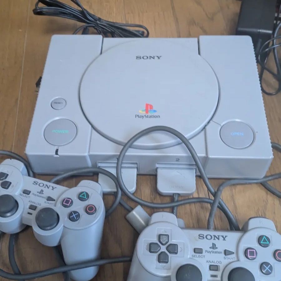 Game console bundle: Sega Saturn, Famicom, original PlayStation