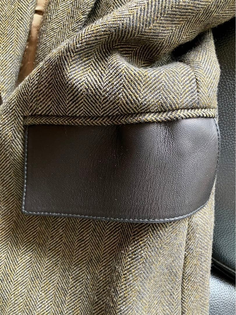 GUCCI Vintage Tweed Set Jacket: Size 40 and Skirt: Size 9 Olive Green Italy