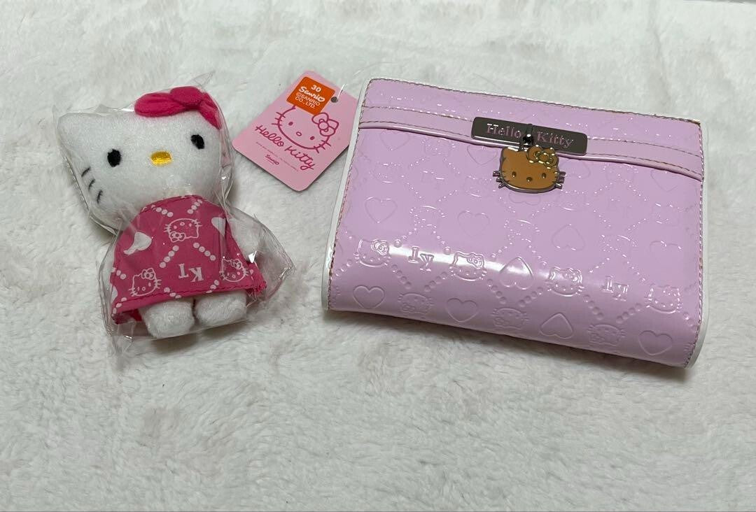 2004 Heisei Retro Hello Kitty Retro Bifold Wallet With Mascot