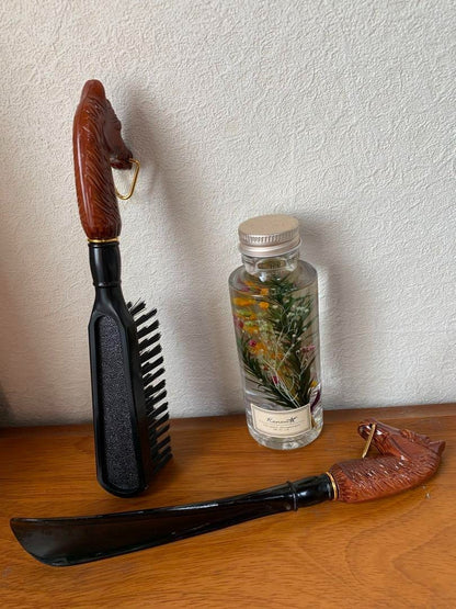 BRUSH & SHOEHORN Handle Horse Showa Retro Rare