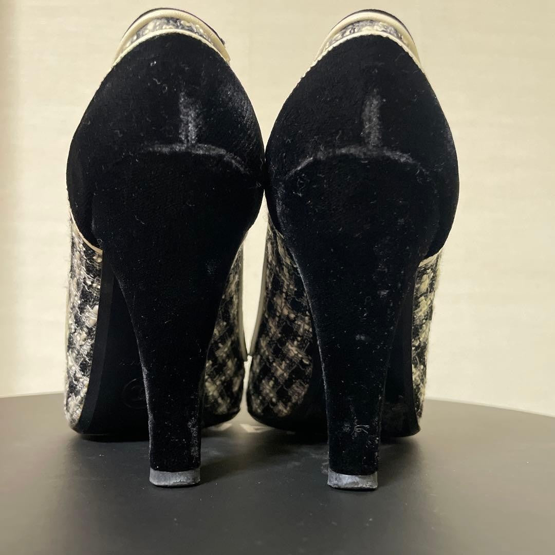 CHANEL Shoes Pumps Heel EU 36 US 6 Tweed Black White Authentic