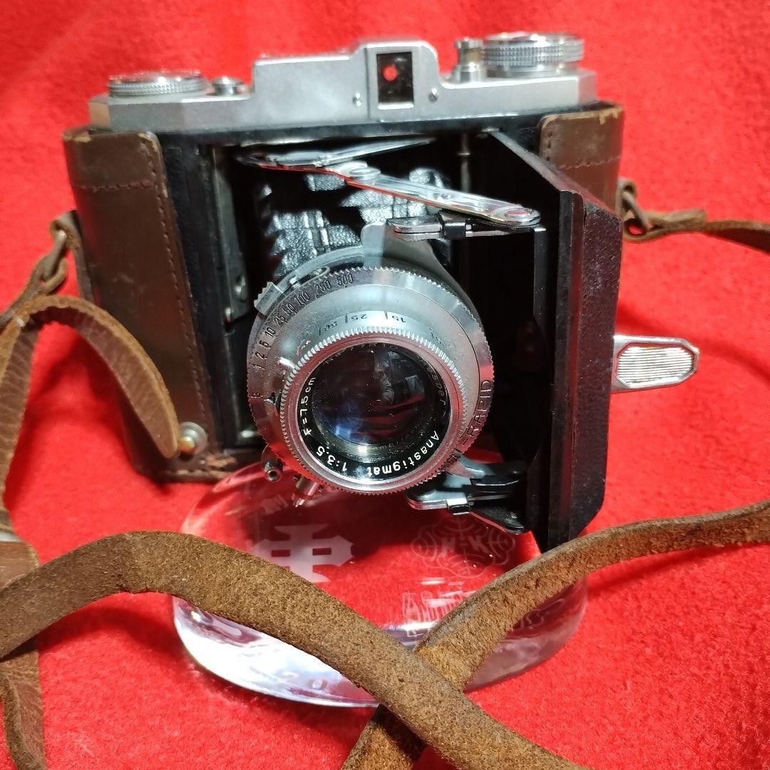 Bellows Camera Film Camera Manufactured around 1951 Display Antique
