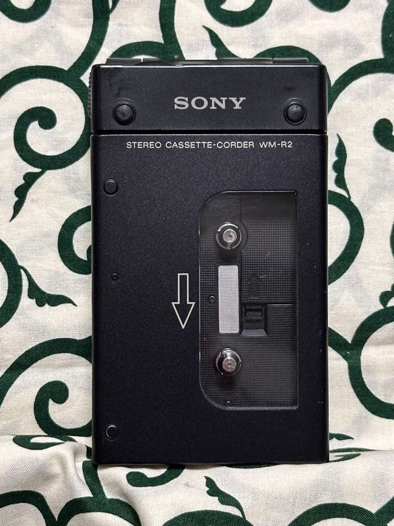 SONY WM-R2 Stereo Cassette Walkman, cleaned, includes instruction manual.