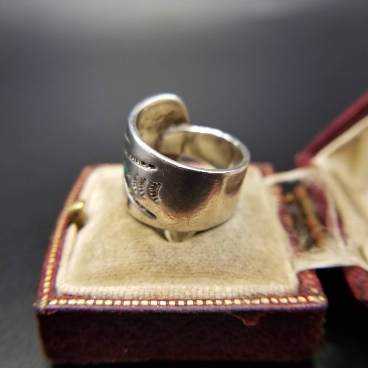 Thunderbird Crushed Turquoise Inlay 925 Silver Vintage Wrap Ring