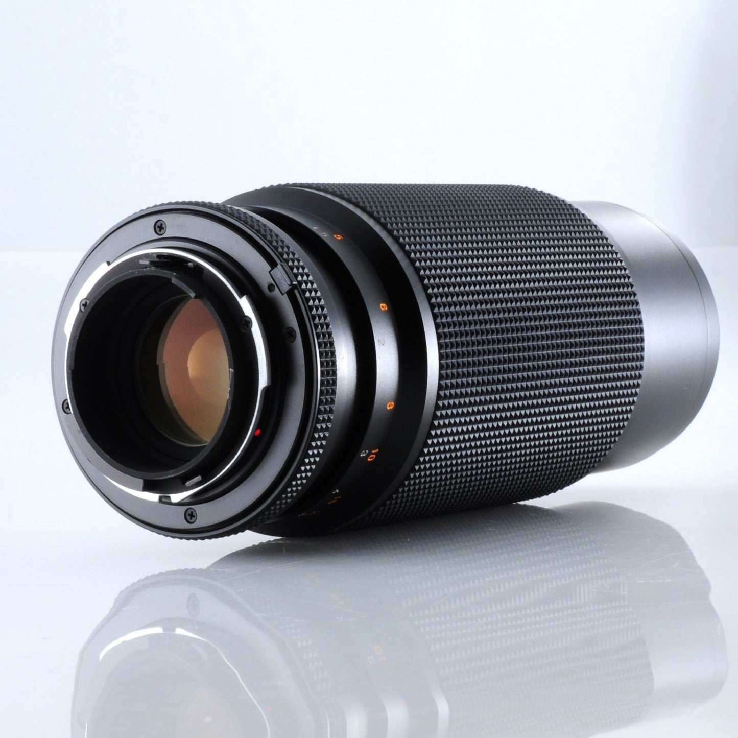 Contax Carl Zeiss Vario-Sonnar 80-200mm F4 MMJ Telephoto Zoom Lens