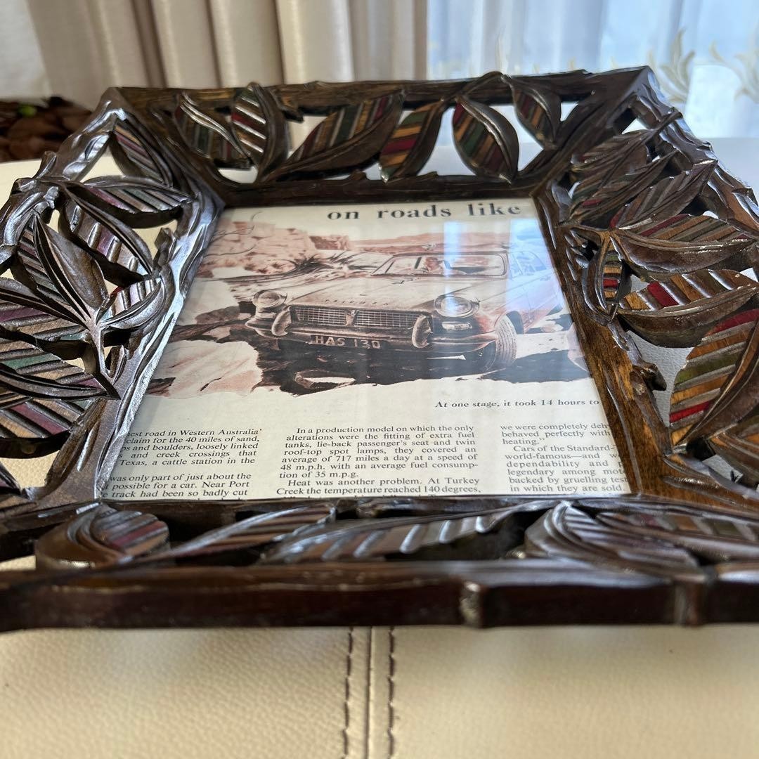 Wooden frame for photographs and paintings, used, Showa retro, rare.