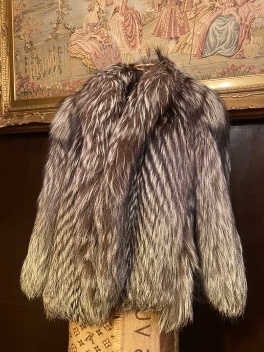 Silvery Fox Fur Coat EMBA Finland Women's Size L Jacket - Stylish & Elegant Auth