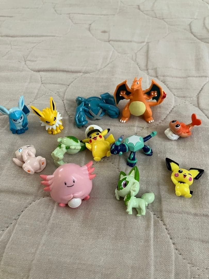 Pokemon 12 Figure Set Official Collectible Figures Rare Authentic Genuine