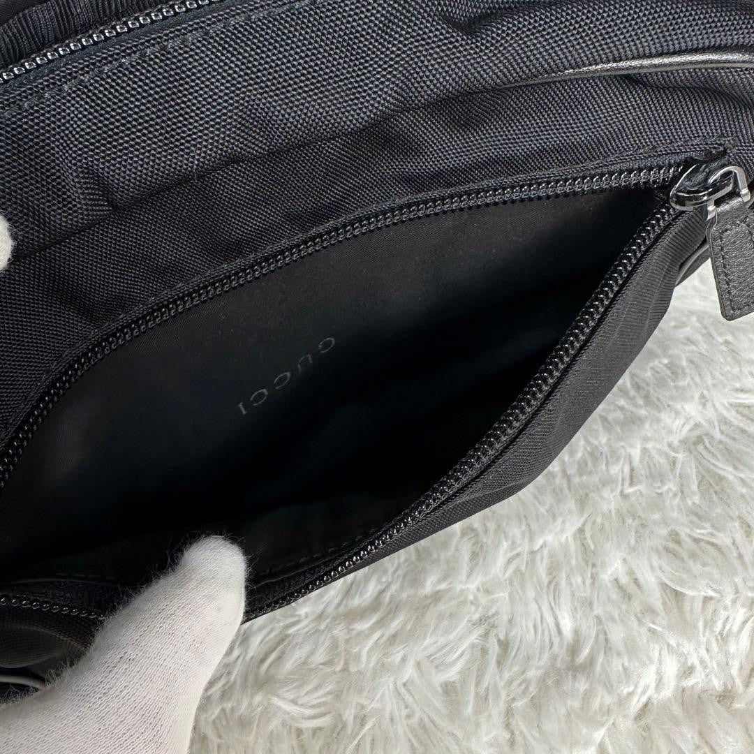 GUCCI Vintage Tom Ford Era Black Canvas Makeup Pouch Unisex Rare Authentic