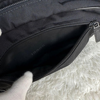 GUCCI Vintage Tom Ford Era Black Canvas Makeup Pouch Unisex Rare Authentic