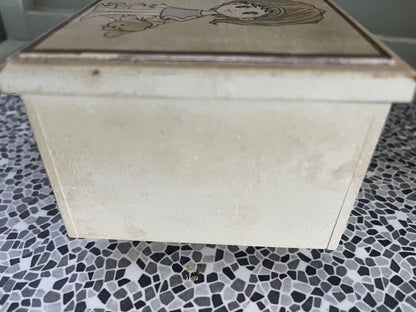 Showa Retro Ballerina Music Box
