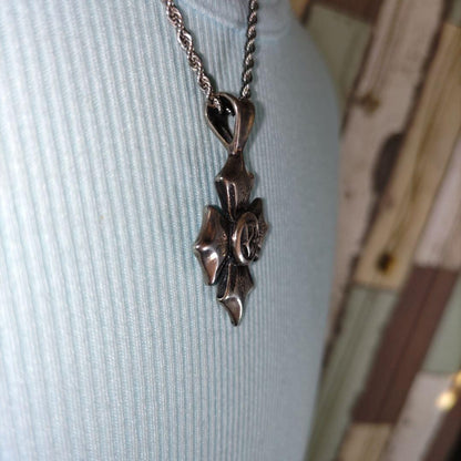 TW Travis Walker Cross Flame Tour 2004 Necklace #1213