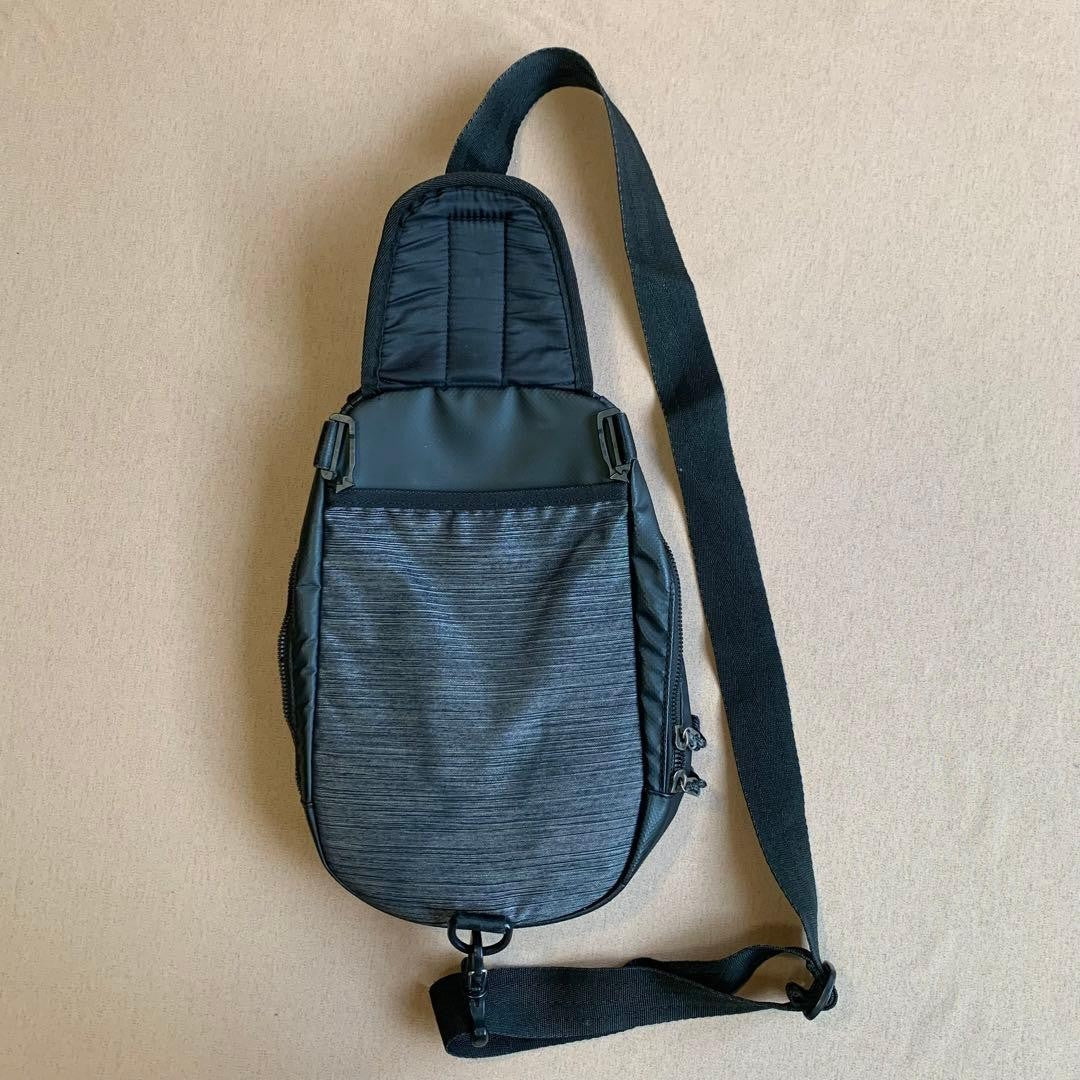 oakley vintage skull design body bag Japan Rare
