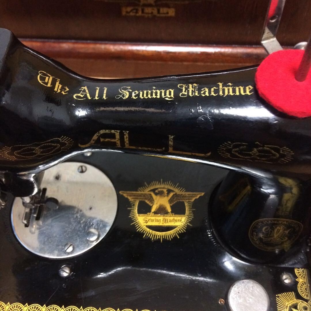 Rare Showa Retro Antique ALL All Sewing Machine, hand-cranked