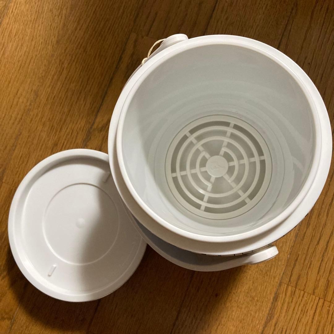 Zojirushi ice bucket JPE-1200 1.2 liters, Showa retro style.