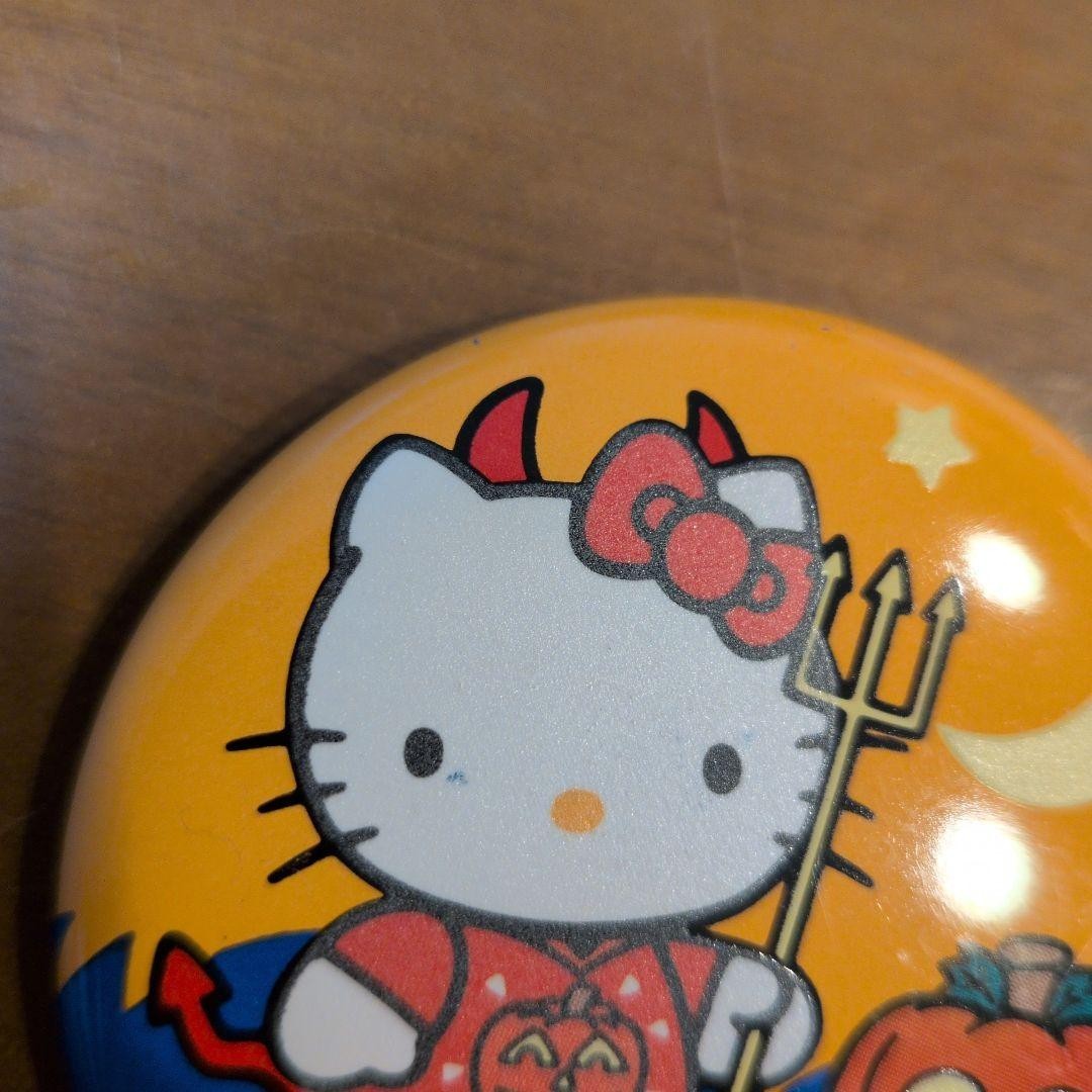 Sanrio Hello Kitty Halloween Can Badge Retro Rare