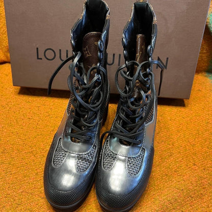 LOUIS VUITTON MA0166 Lauriate Lace up Ankle Boots 39 Black X Metallic silver