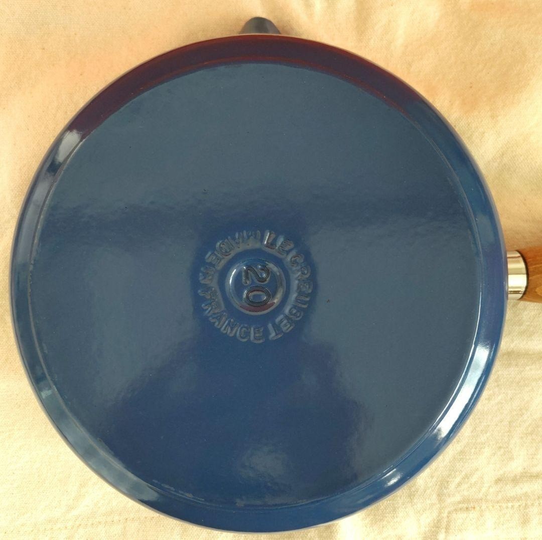 LE CREUSET 20cm Wood Handle Enameled Saucepan Blue Vintage Collectible Pot