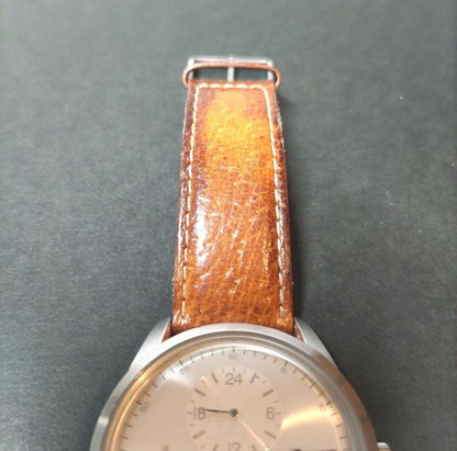 【Vivienne Westwood】Watch Analog Camel White Box Available