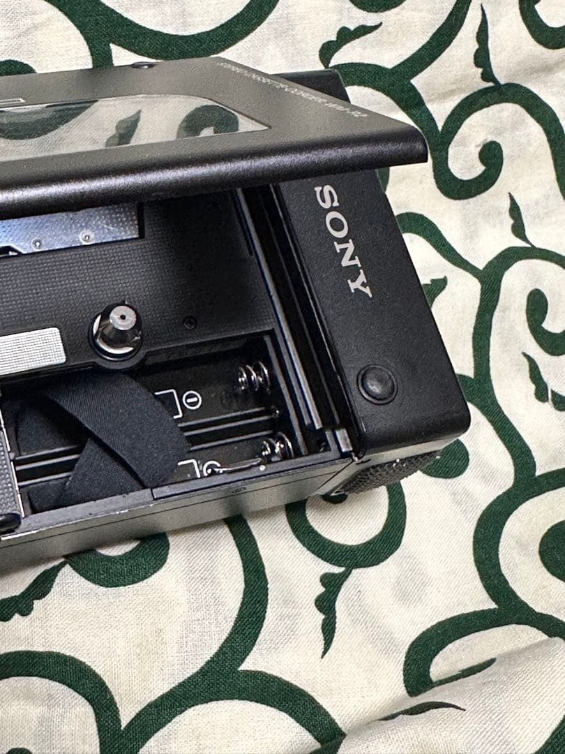 SONY WM-R2 Stereo Cassette Walkman, cleaned, includes instruction manual.