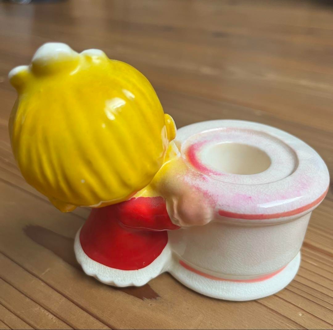 Kaneaki Showa Retro Ceramic Candle Holder with Girl Design