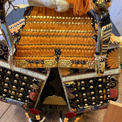 Xiong Mountain Crafted Gold Foil Embossed Jiazi Gold Armor Helmet