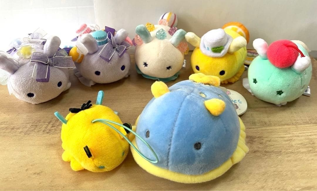 Palm-Sized Yumemiushi Sea Slug Plush Set
