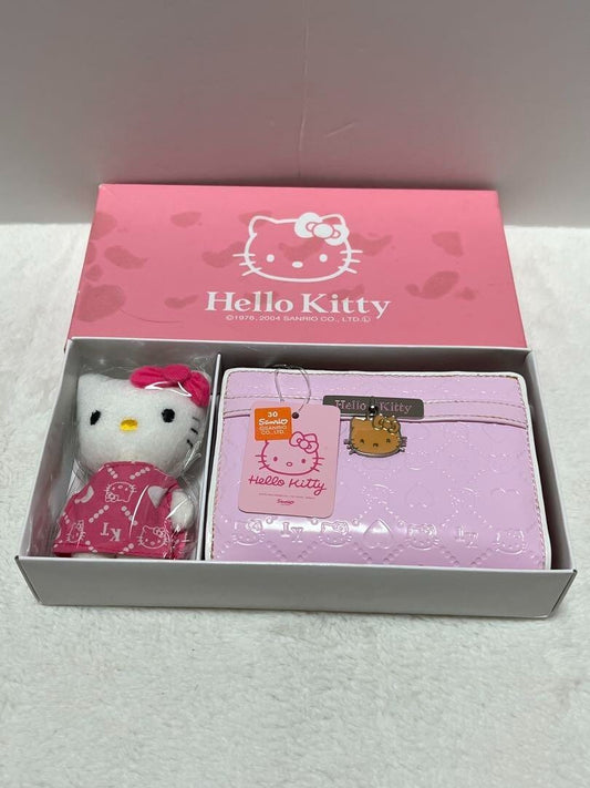 2004 Heisei Retro Hello Kitty Retro Bifold Wallet With Mascot