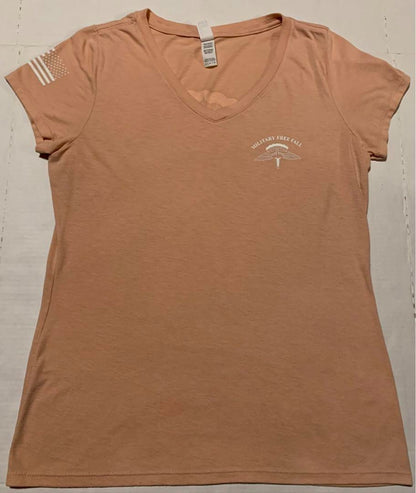 U.S. Military T-Shirt Parachute Unit USA Vintage Clothing