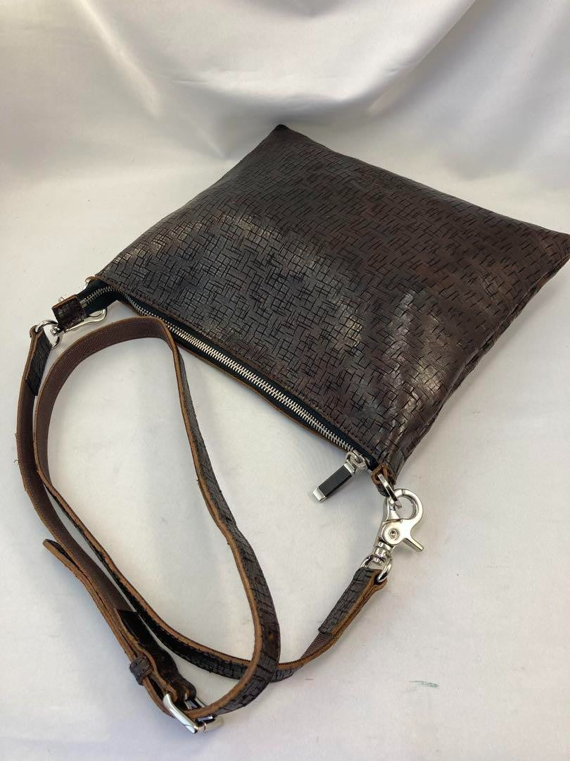Act Reneo La Perla Shoulder Bag With Aczura Clutch Available
