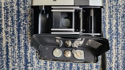 OLYMPUS PEN EE Compact Film Camera