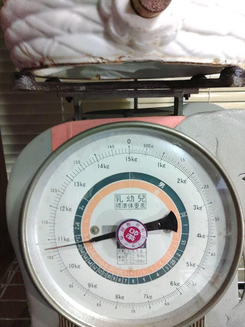 One-tonne barrel, porcelain sake barrel, window snow, Showa retro